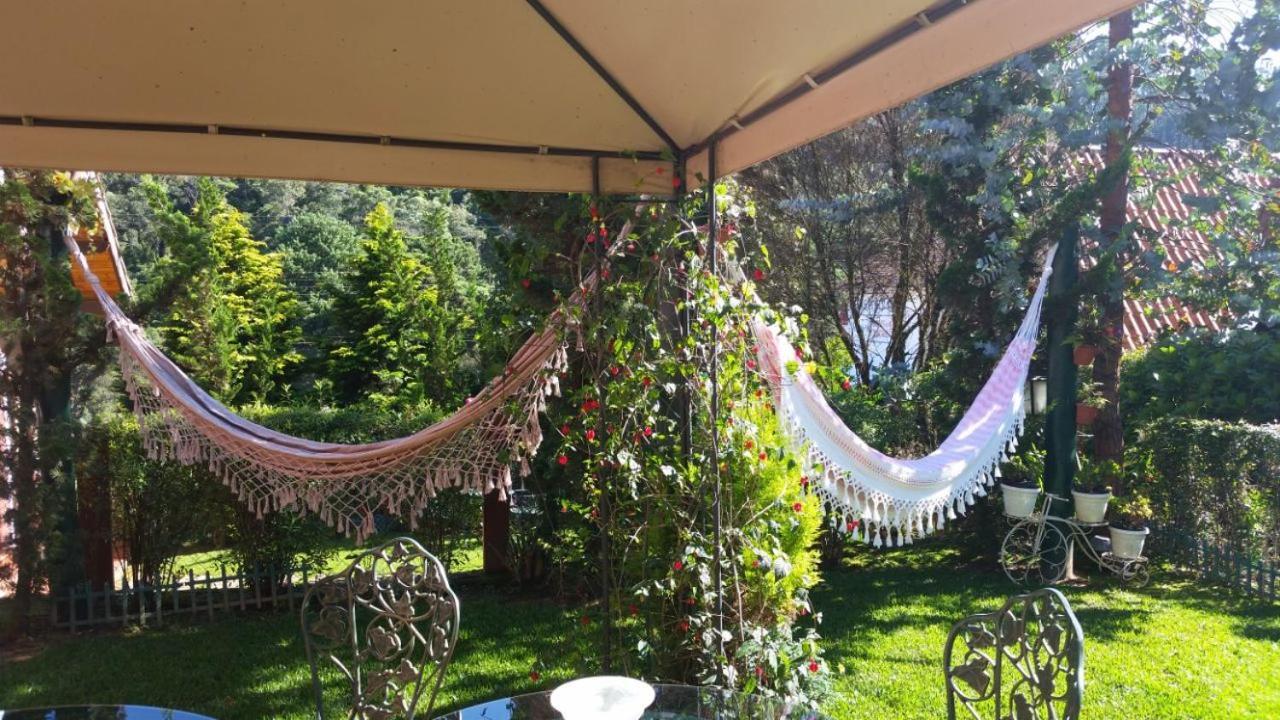 Recanto Chale Dos Alpes - Chale Com Lareira E Jardim Lodge